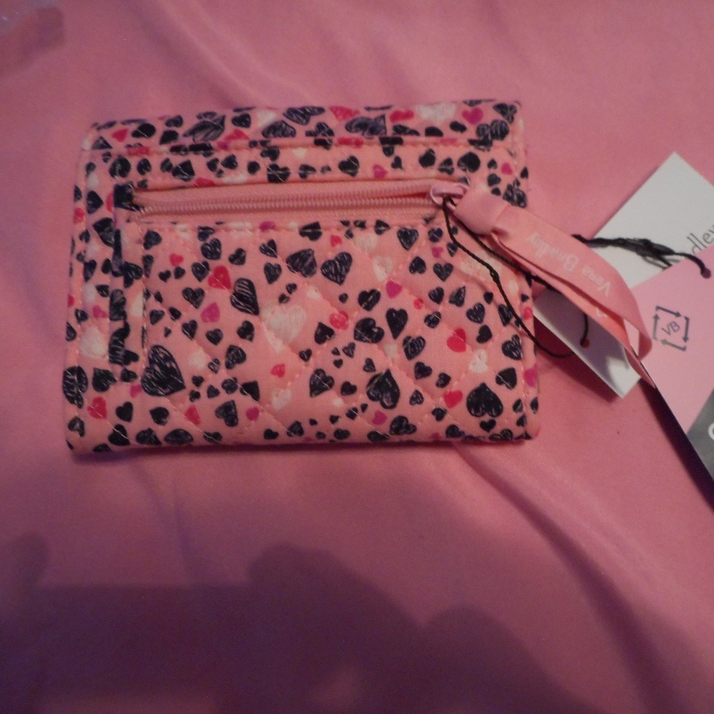 NEW VERA BRADLEY "Love You Lots" Pattern RFID Riley Compact Wallet